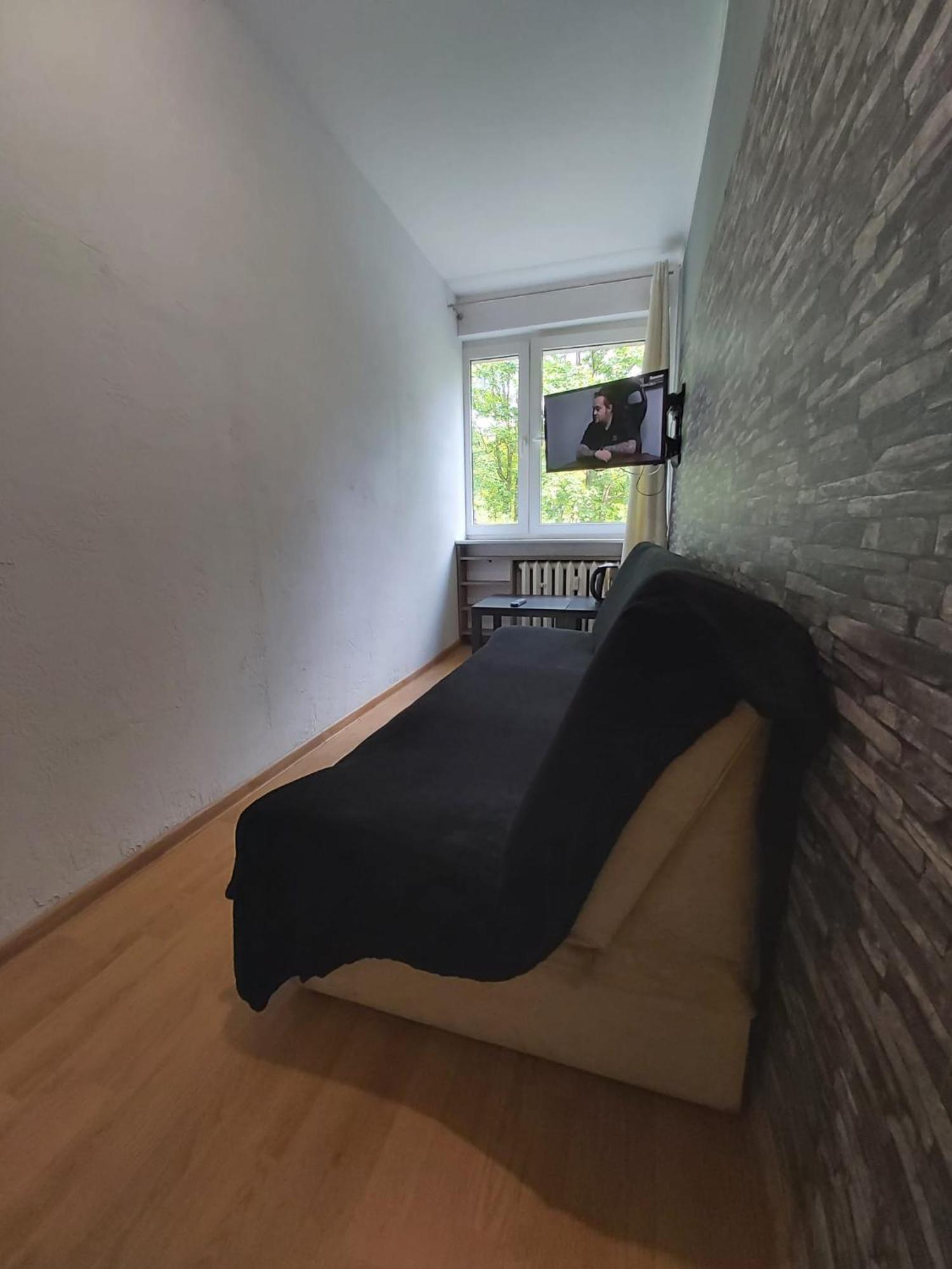 2050 Zwyciestwa 23 - Tanie Pokoje - Samodzielne Zameldowanie - Self Check In Poznań Kültér fotó